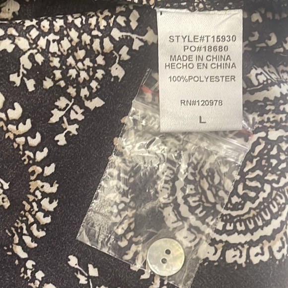 Entro Black & White Paisley Print Top - Picture 5 of 7